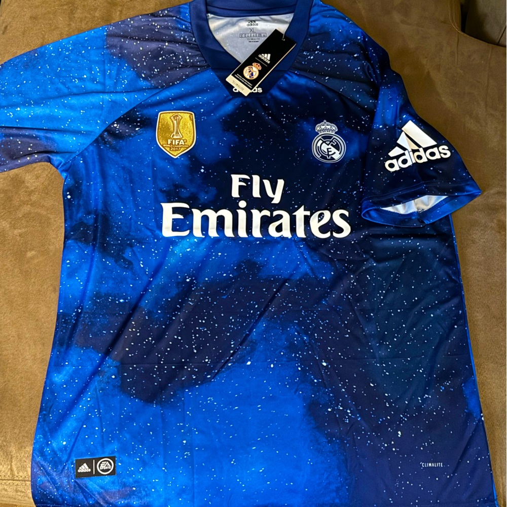 Real Madrid Adidas x Ea sports jersey XL